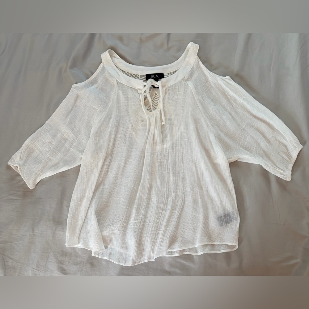 BCX White Cold-Shoulder Tie-Neck Peasant Top
